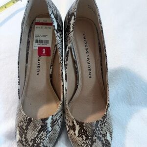 Sexy Chinese Laundry pumps